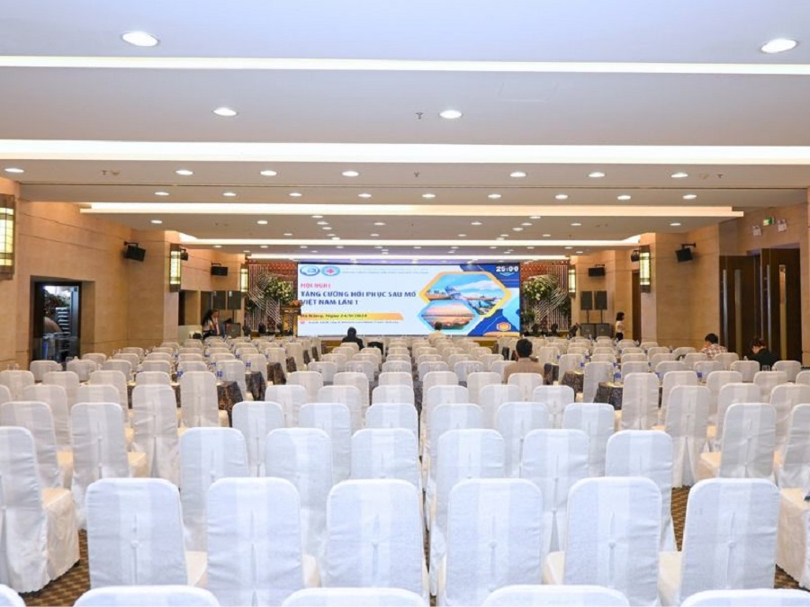 Hội Nghị - Hội Thảo