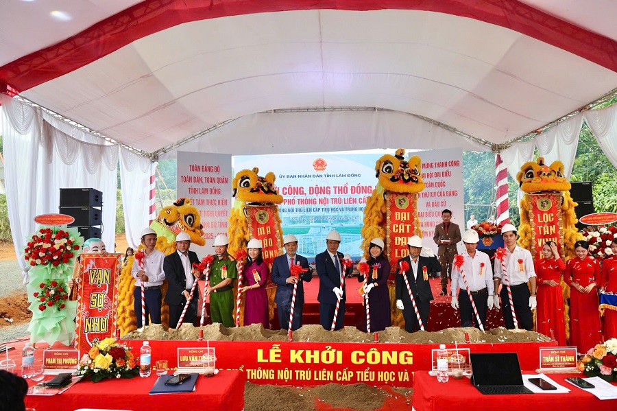 Khởi C&ocirc;ng - Động Thổ
