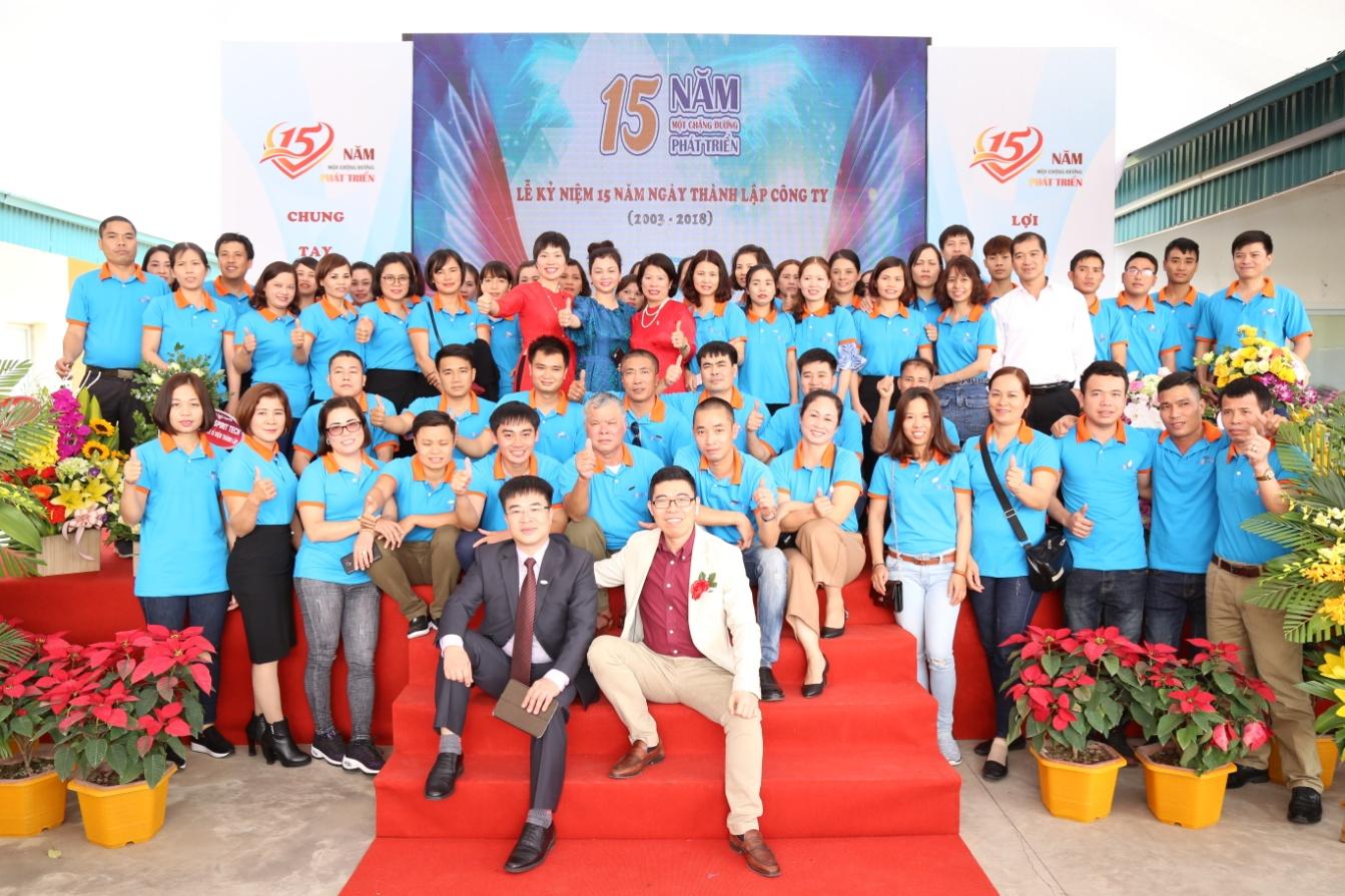 Kỷ niệm 15 năm ng&agrave;y th&agrave;nh lập c&ocirc;ng ty VIETFOODS